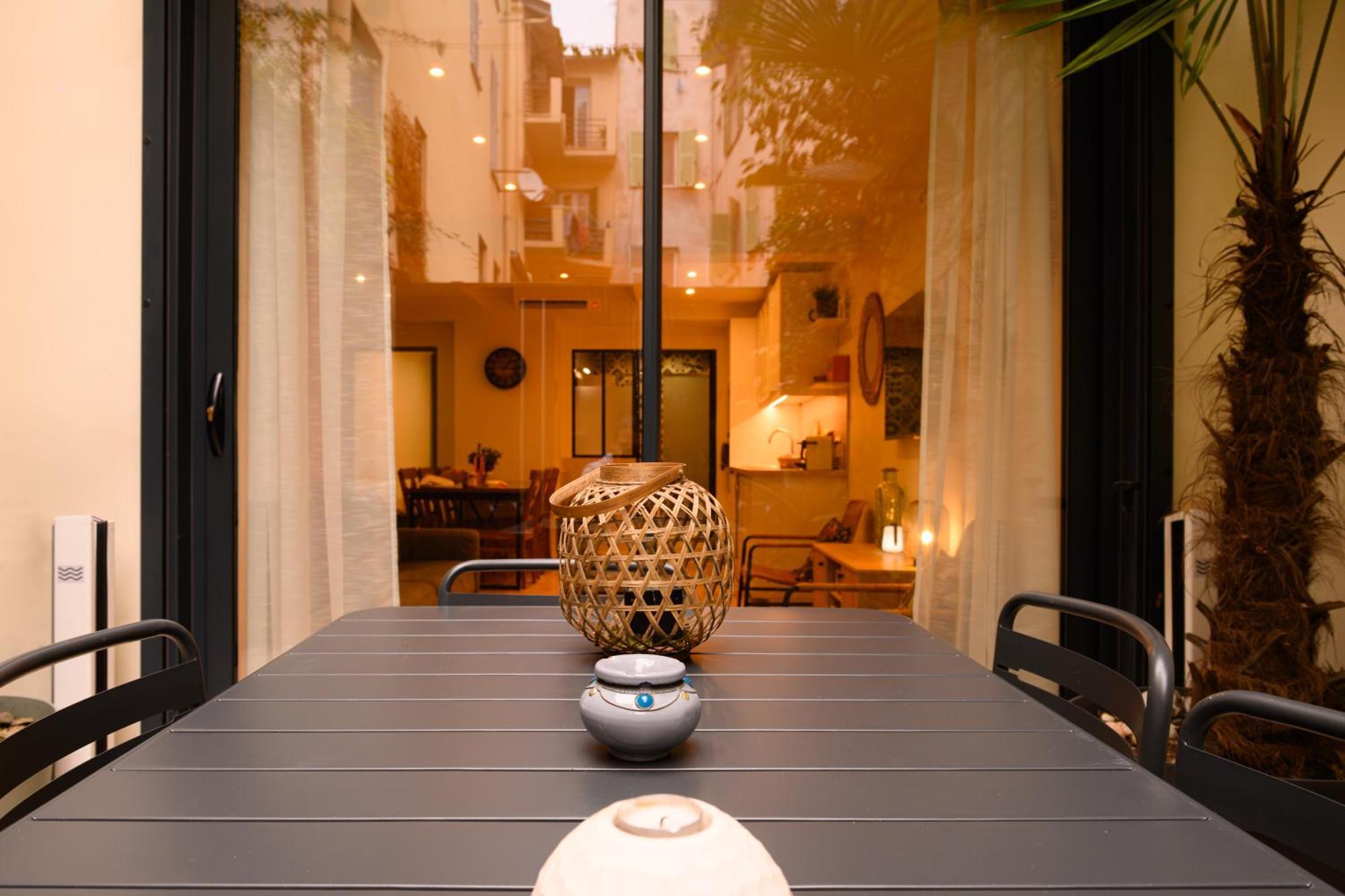 Magnifique Appartement Au Centre-Ville De Niza Exterior foto