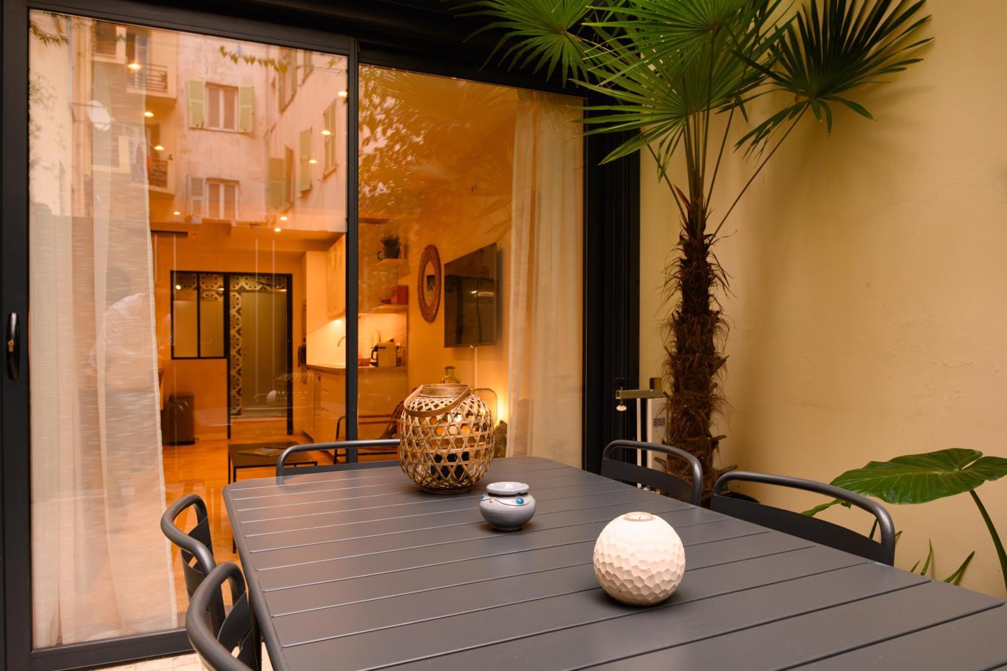 Magnifique Appartement Au Centre-Ville De Niza Exterior foto